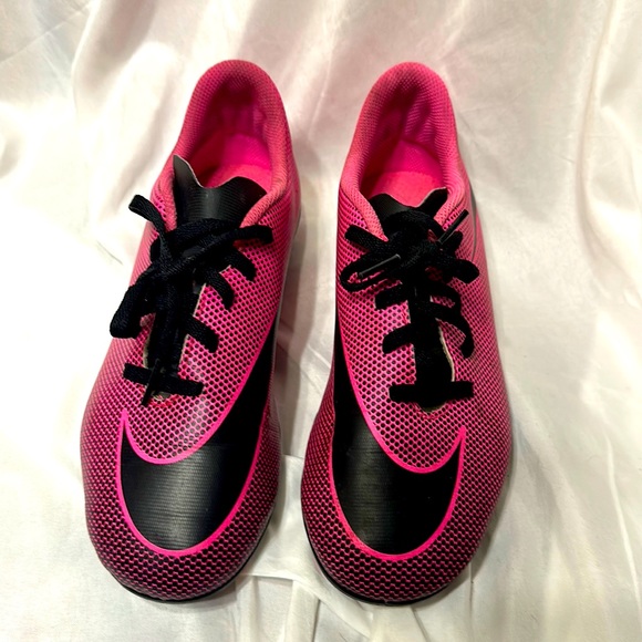Nike Other - Nike Junior Bravata II FG Soccer Cleats Sz: 5Y (youth size) Girls